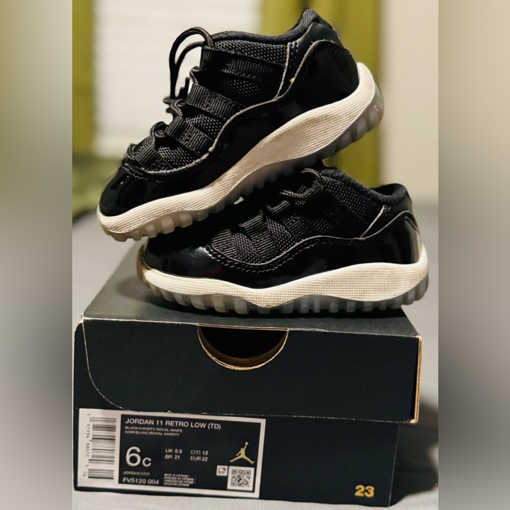 Jordan 11 Retro Low Kids Sneakers -6C